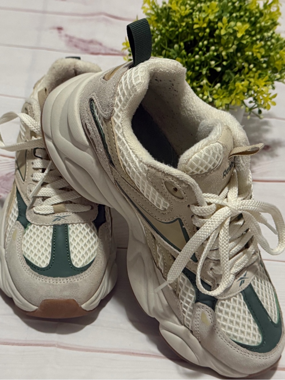 Women's Reebok sneakers in cream and teal